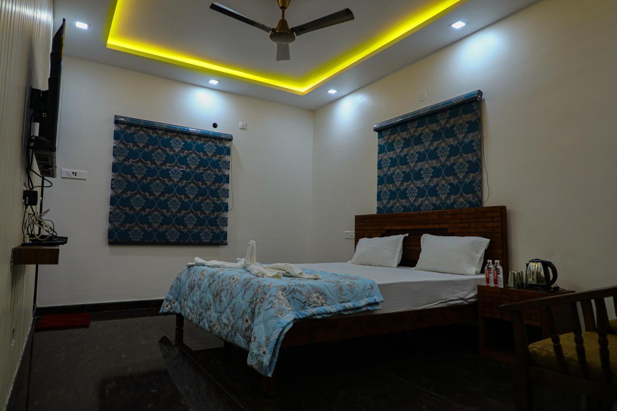 Jp Residency Hotel เยลาคีรี ภายนอก รูปภาพ