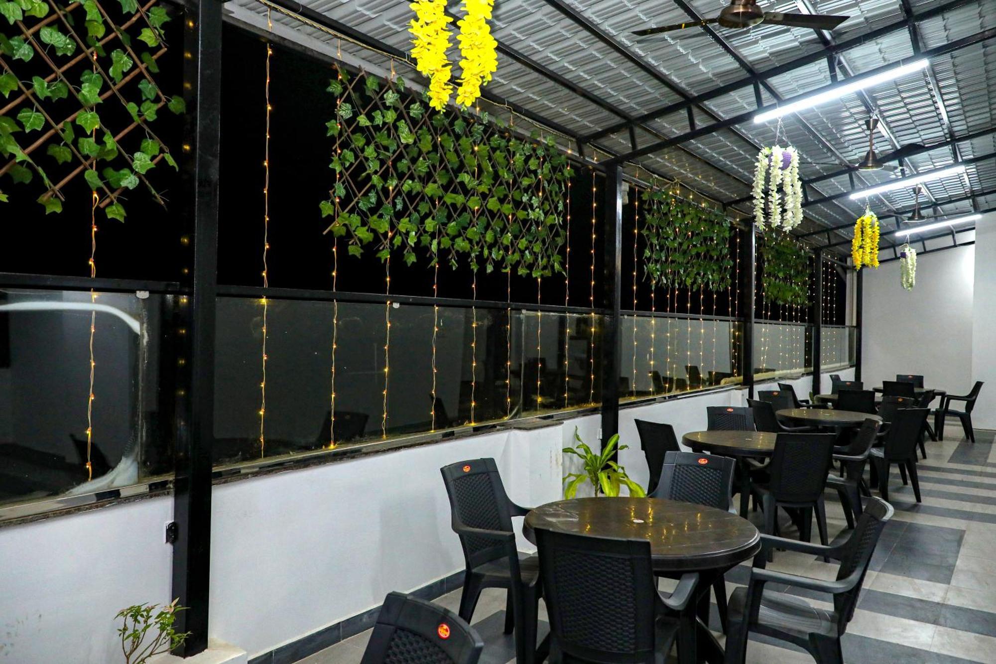 Jp Residency Hotel เยลาคีรี ภายนอก รูปภาพ