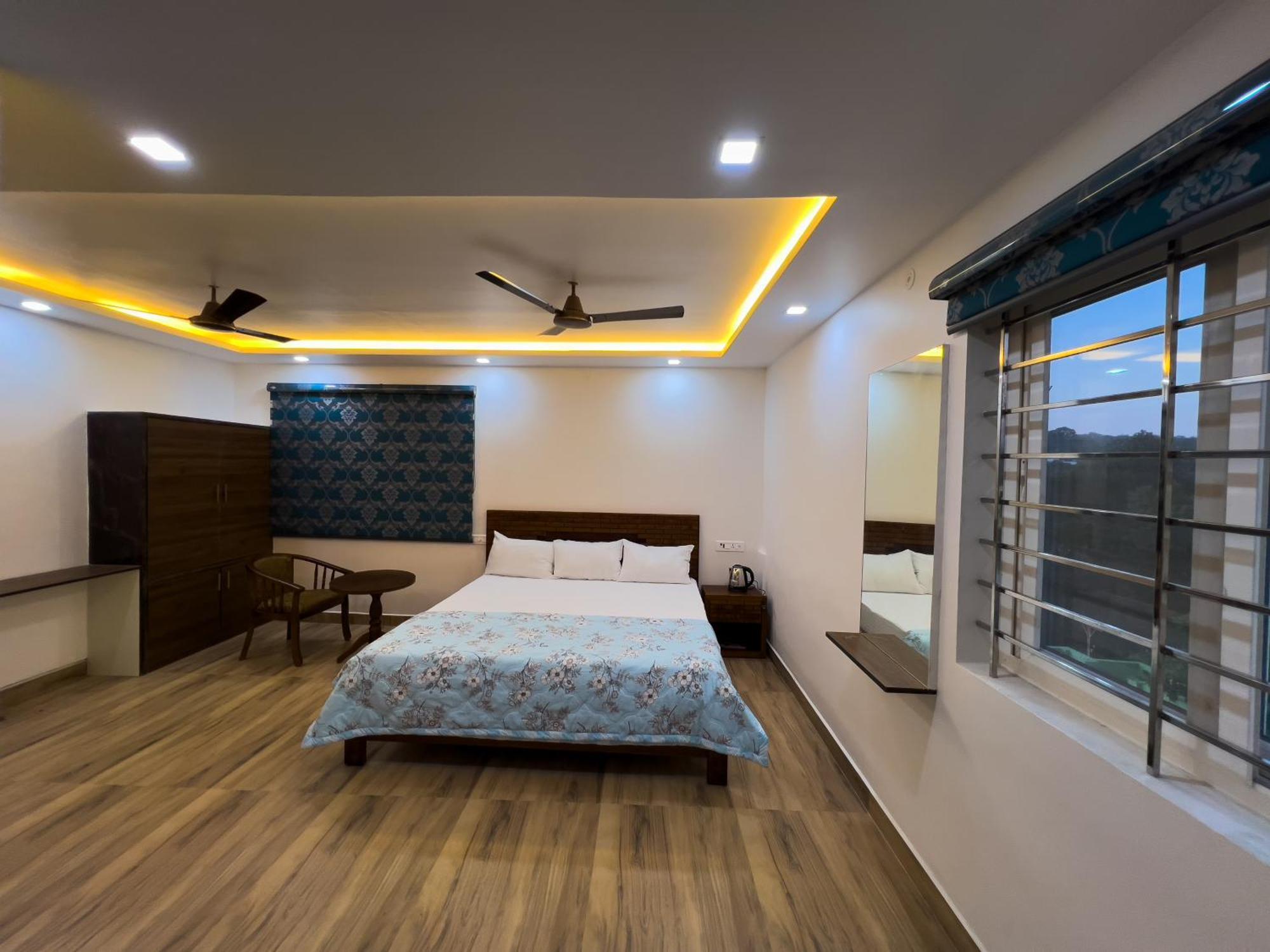 Jp Residency Hotel เยลาคีรี ภายนอก รูปภาพ