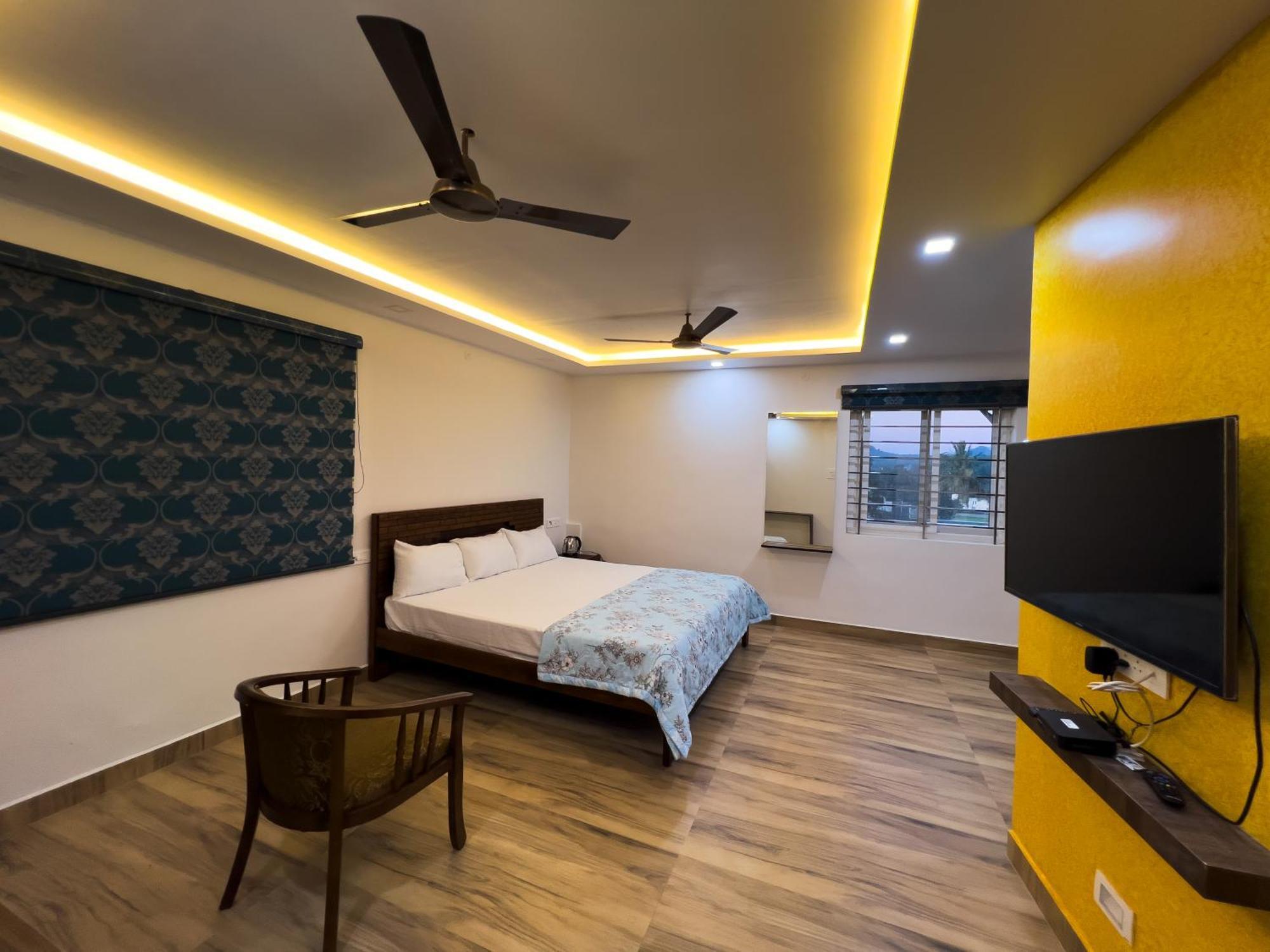 Jp Residency Hotel เยลาคีรี ภายนอก รูปภาพ